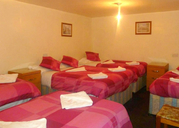 Family room at Guilford Hotel