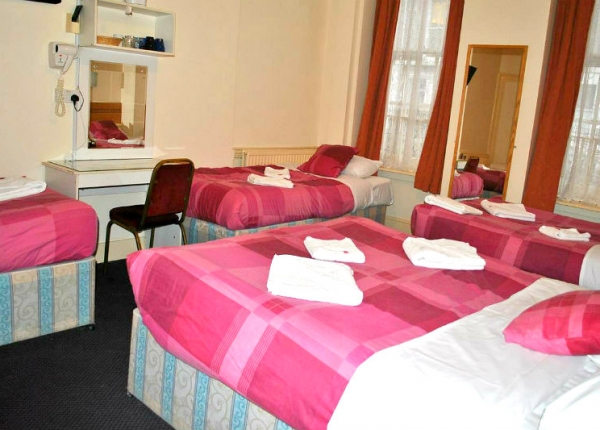 Family room at Guilford Hotel