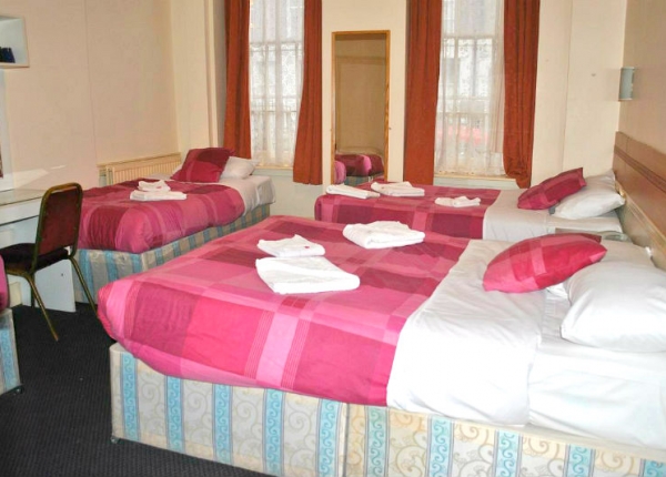 Family room at Guilford Hotel