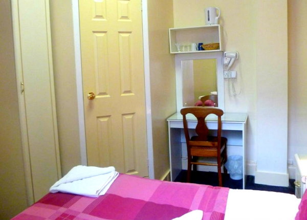 Double room at Guilford Hotel