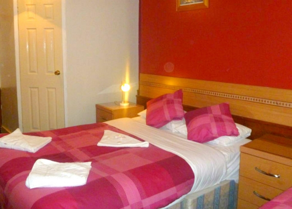 Double room at Guilford Hotel
