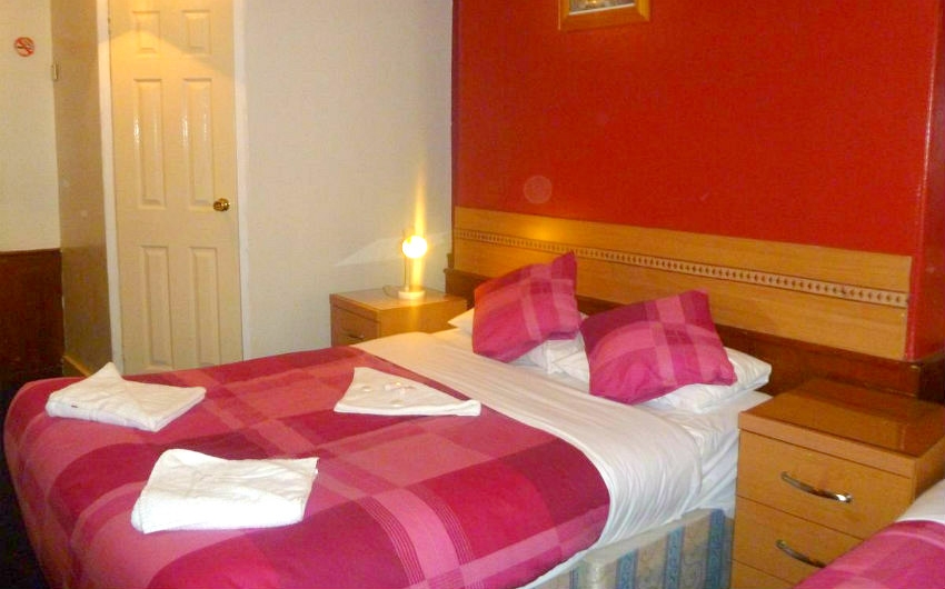Double room at Guilford Hotel
