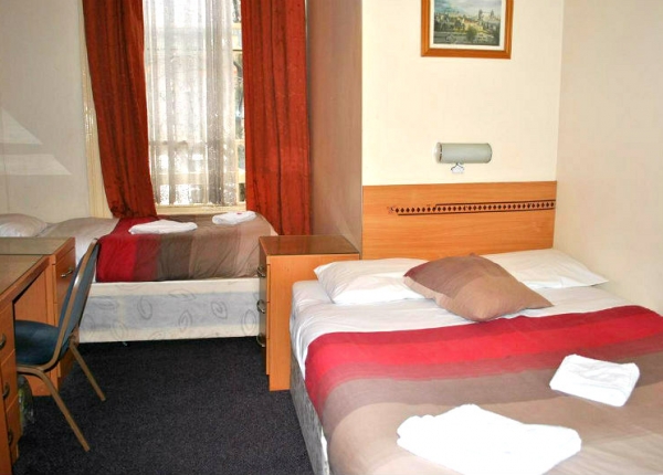 Double room at Guilford Hotel
