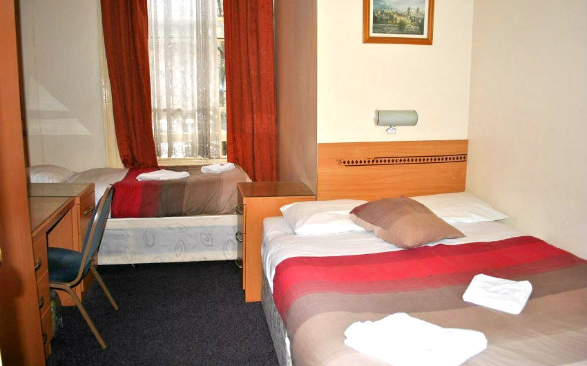 Double room at Guilford Hotel