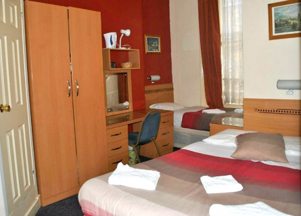 Double room at Guilford Hotel