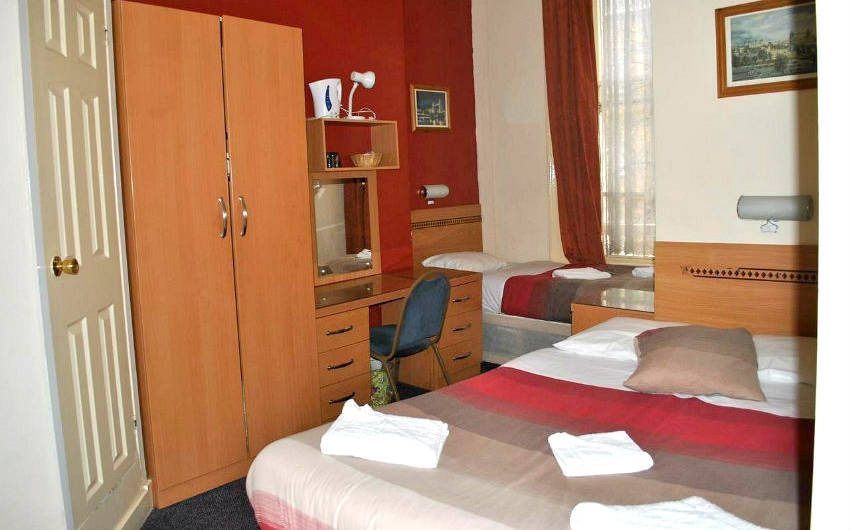 Double room at Guilford Hotel