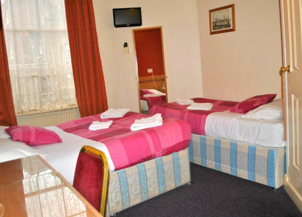 Quad room at Guilford Hotel