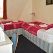 Twin room at Guilford Hotel